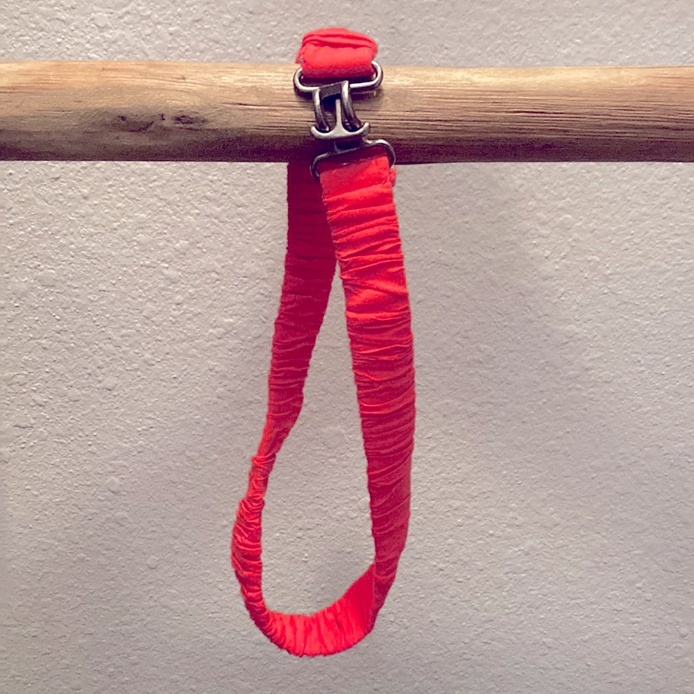 Scrunchy accessory belt